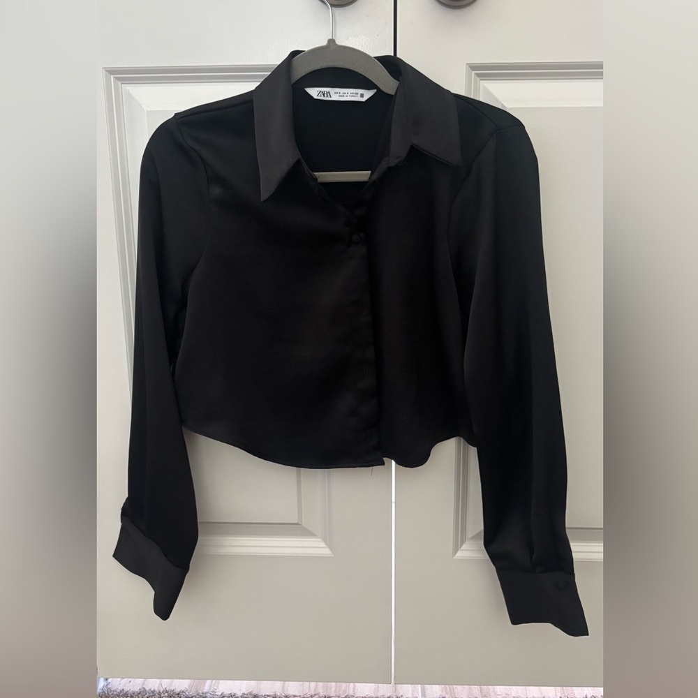 Zara Black Cropped Button-Down Shirt